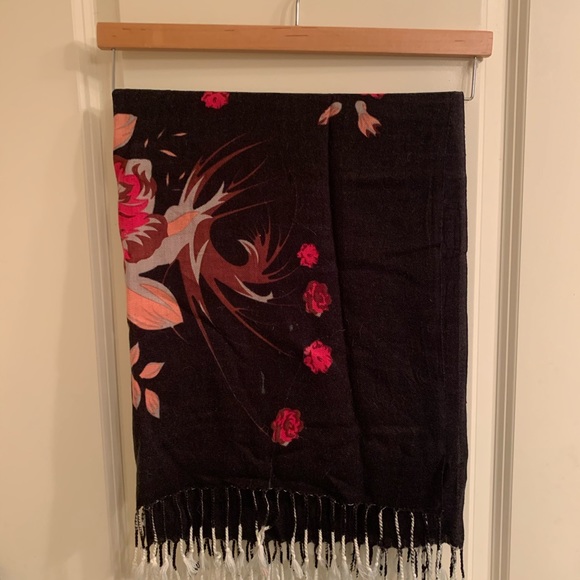 Floral print scarf - Picture 3 of 4